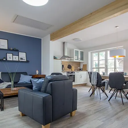 Gut Gross Fedderwarden, Emma Apartment