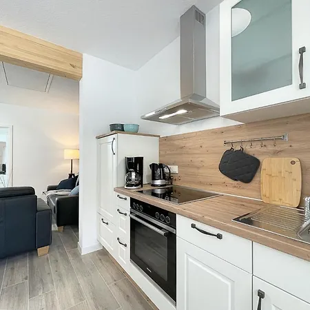 Gut Gross Fedderwarden, Emma Apartment